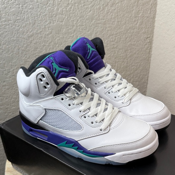 Air Jordan 5 retro OG White and Purple High-Top Sneakers size 7 - Picture 5 of 16
